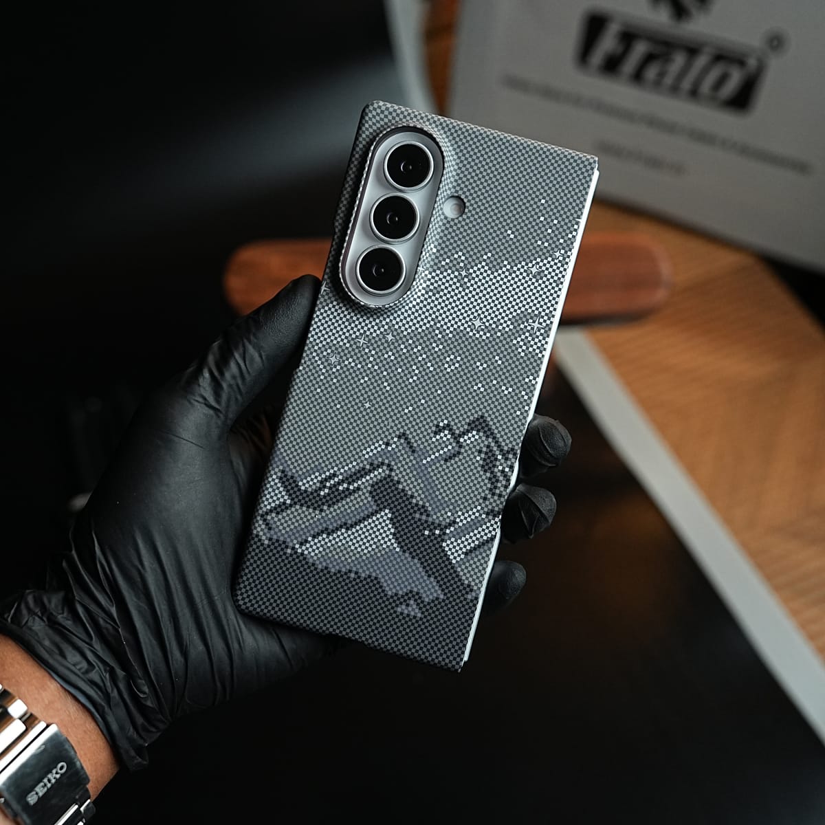 Carbon Fiber Texture Design Hard Pc for Galaxy Z Fold 8 Ultra with Magsafe | Gray Mountains