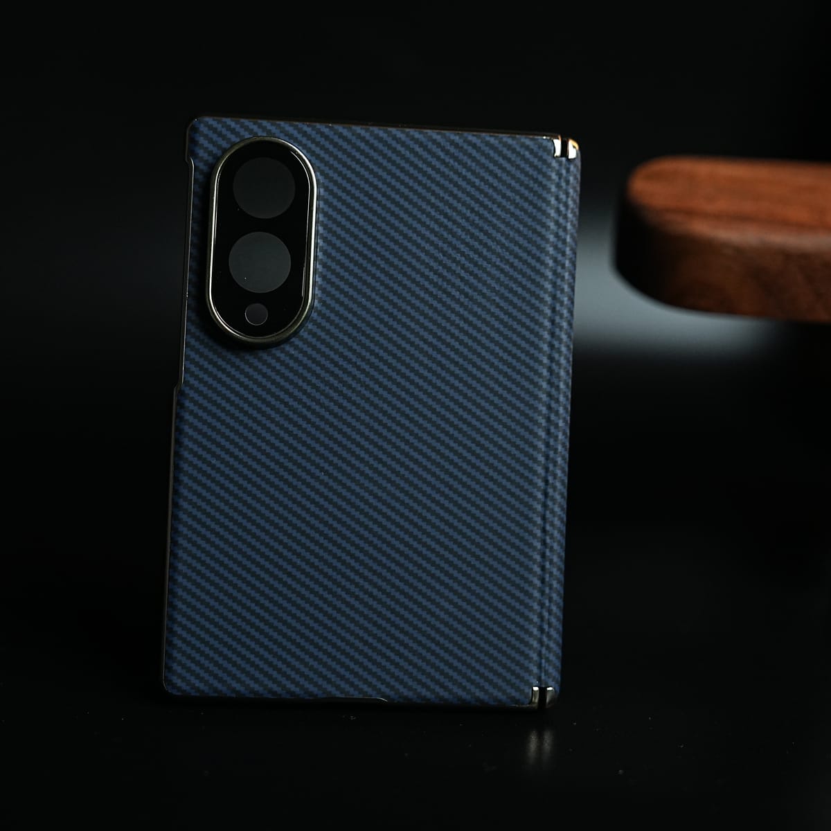 Carbon Fiber Texture Slim Case For Samsung Galaxy Z Fold 8 | Hinge Protection