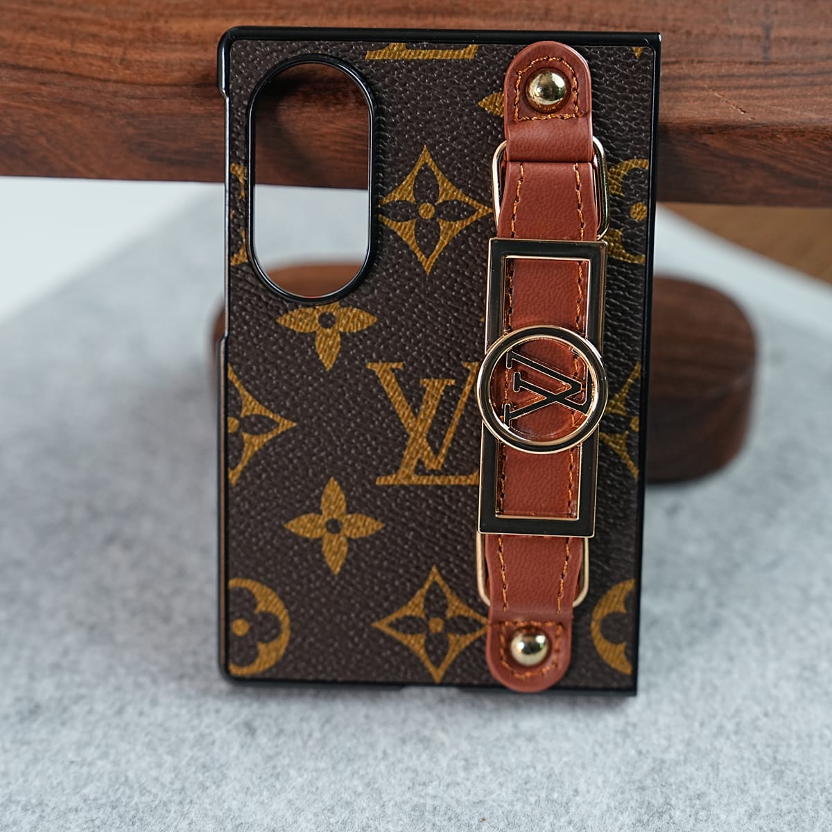 Luxury Brand Strap Holder Case For Samsung Galaxy Z Fold 8